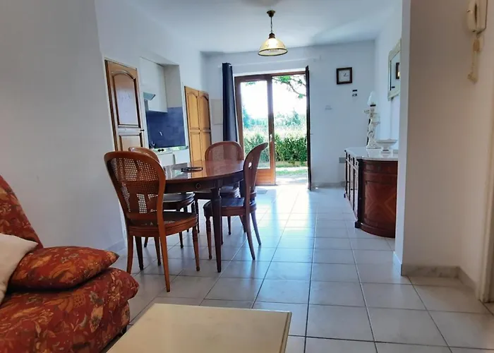 Domaine De Mezeyrac - Laguiole Soulages-Bonneval